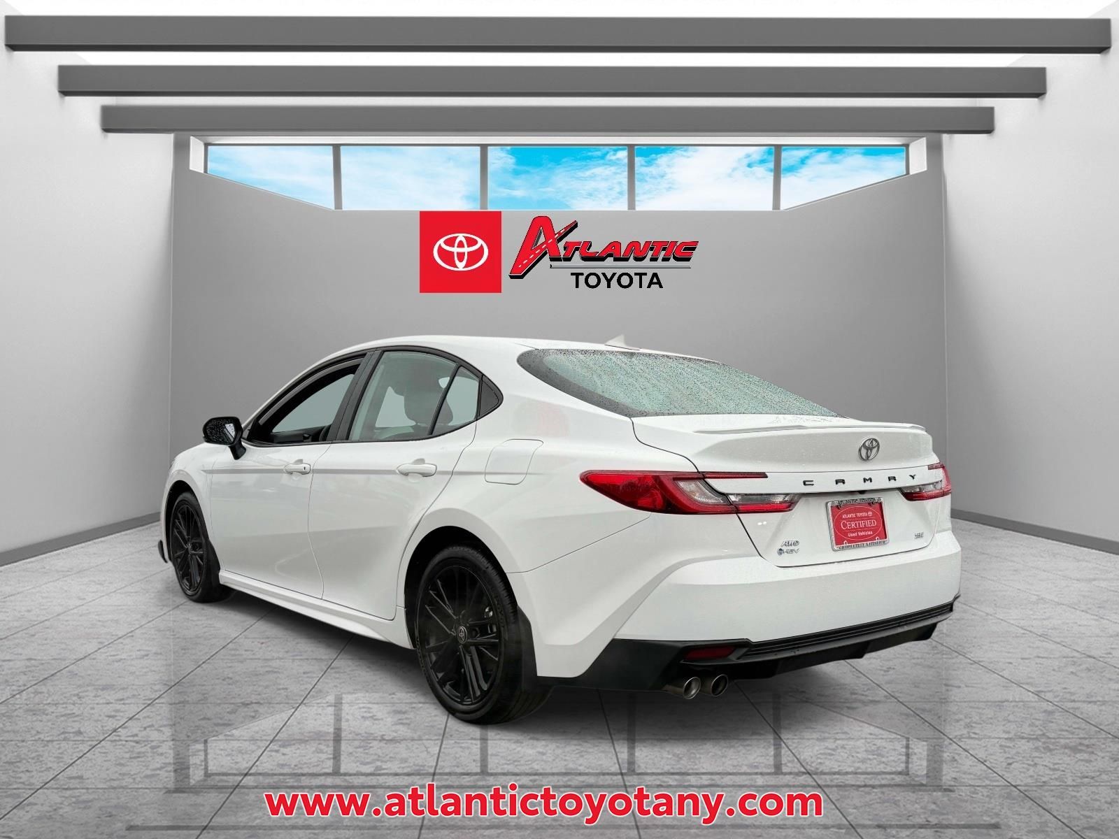 View vehicle photo 5