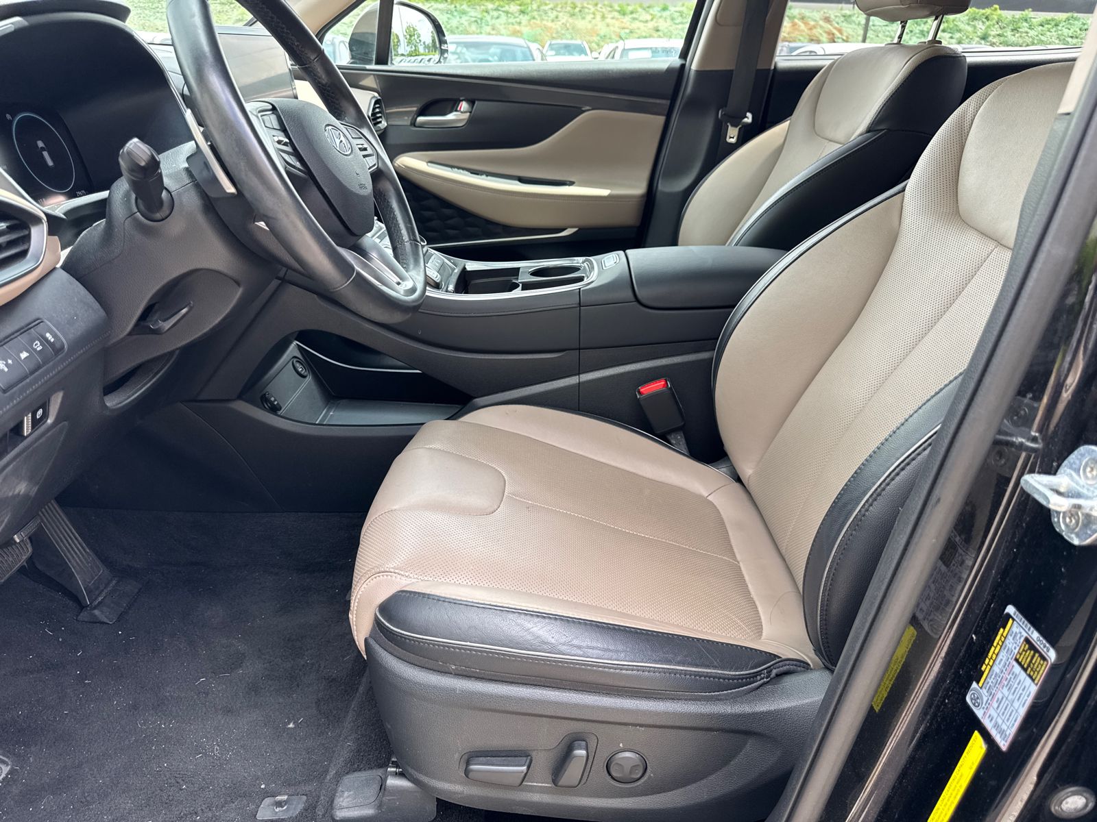 Used 2022 Black Hyundai SEL image 9