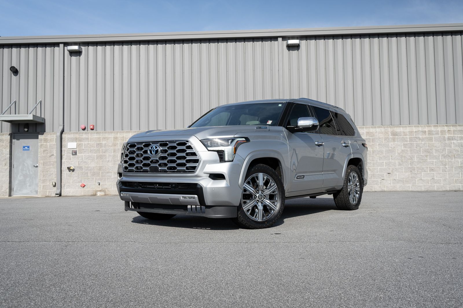 2024 Toyota Sequoia Capstone 4WD