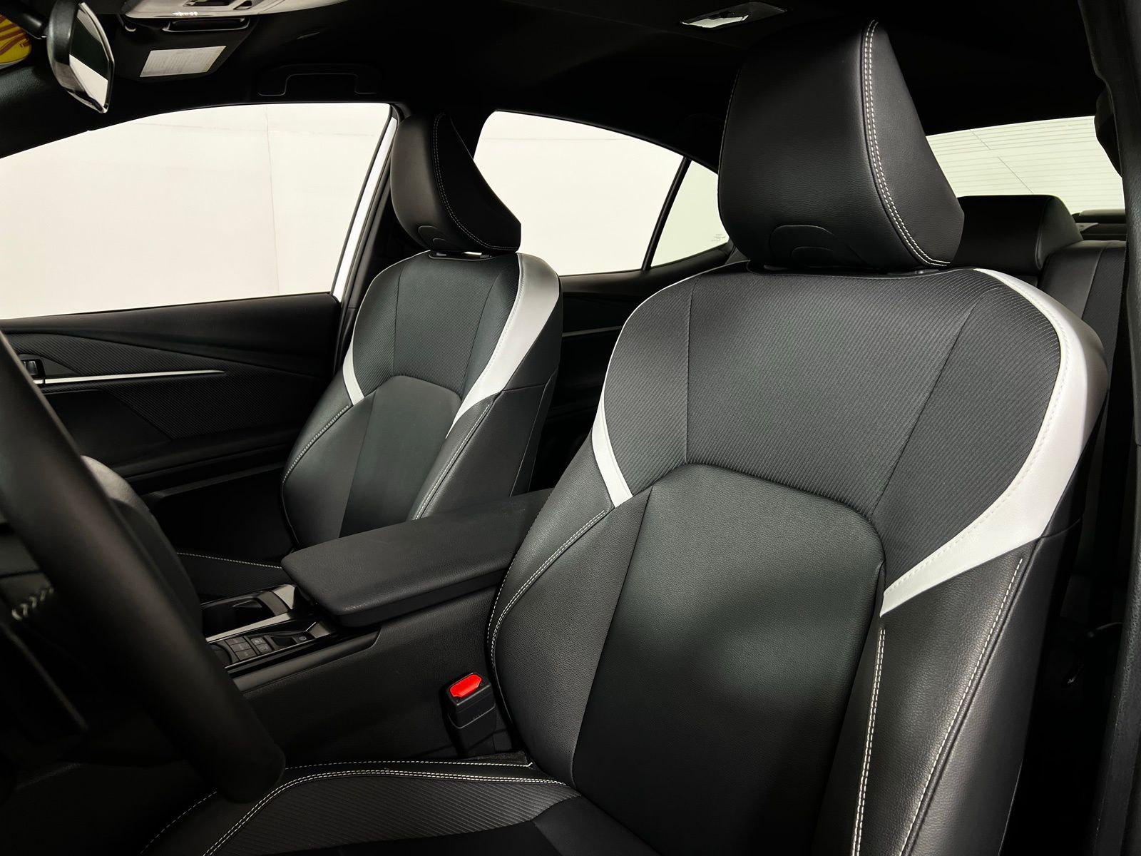 Thumbnail: 2025 Toyota Camry - 13