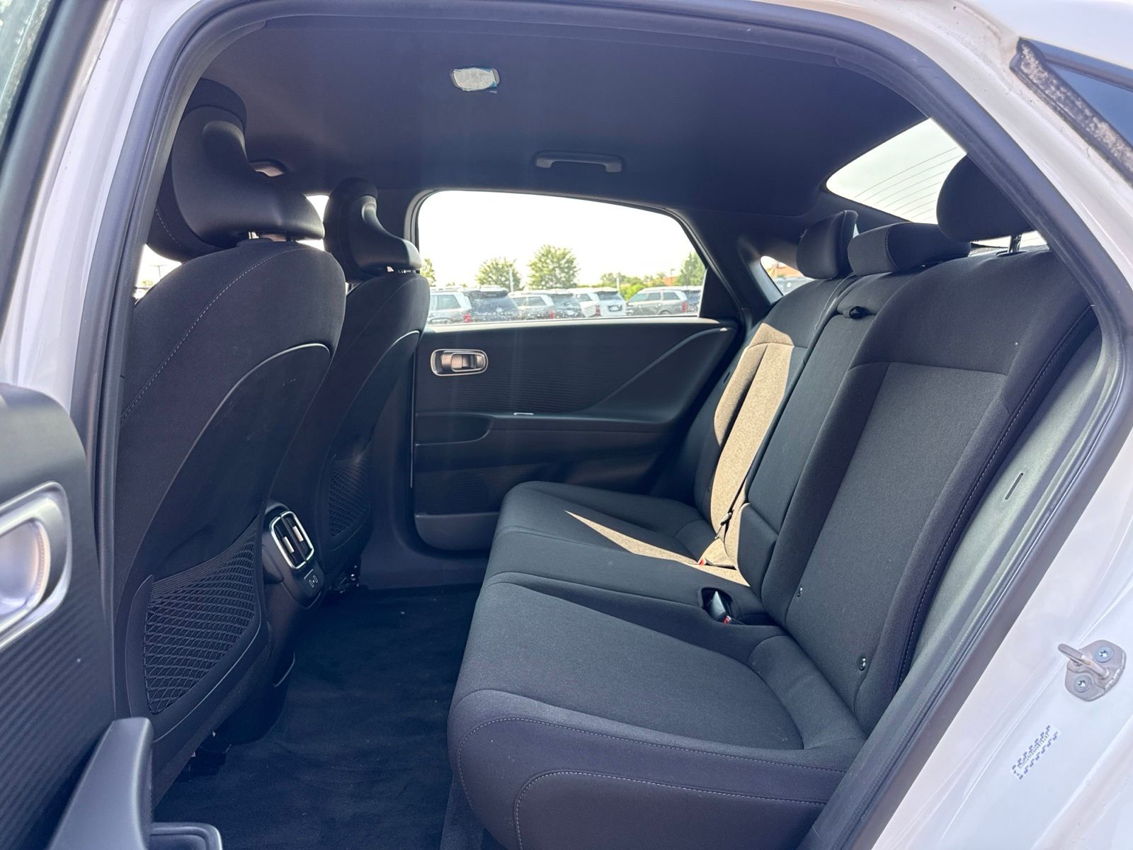Used 2024 White Hyundai SE Standard Range image 7