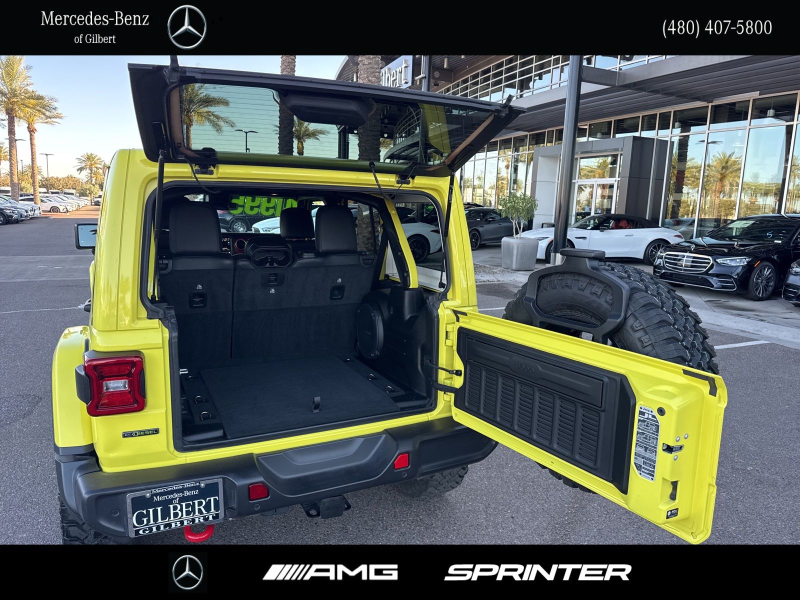 View vehicle photo 7