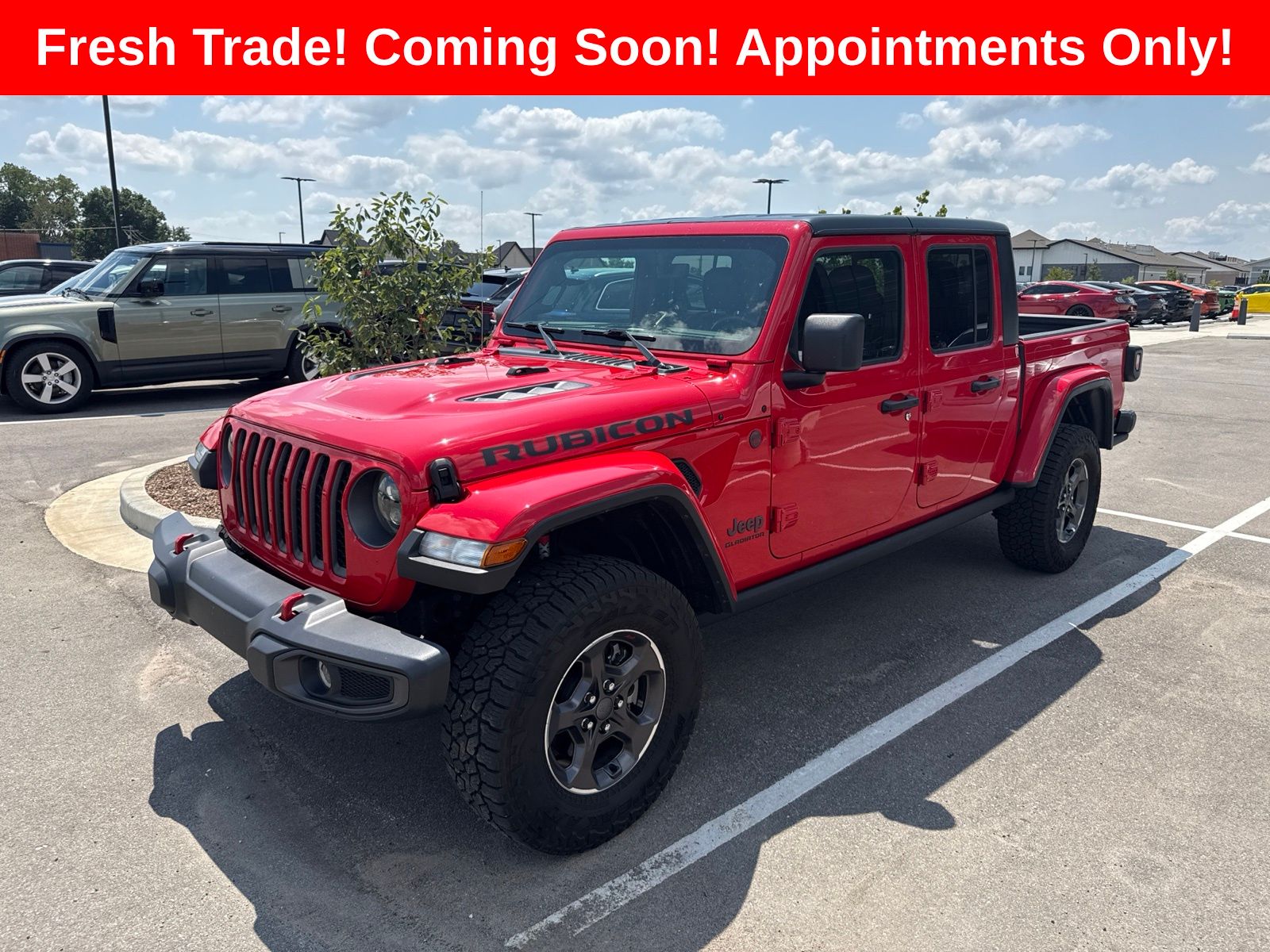Firecracker Red Clearcoat 2021 Jeep Gladiator Pickup Truck Four-Wheel Drive 8-Speed Automatic