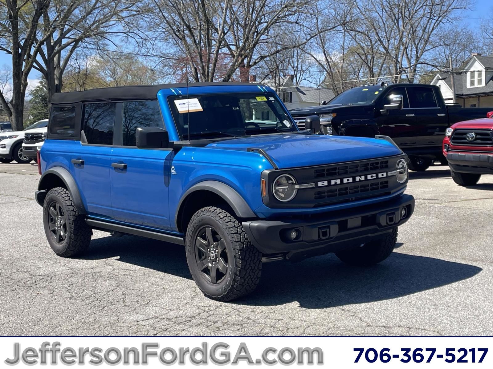 2024 Ford Bronco Black Diamond 4-Door 4WD
