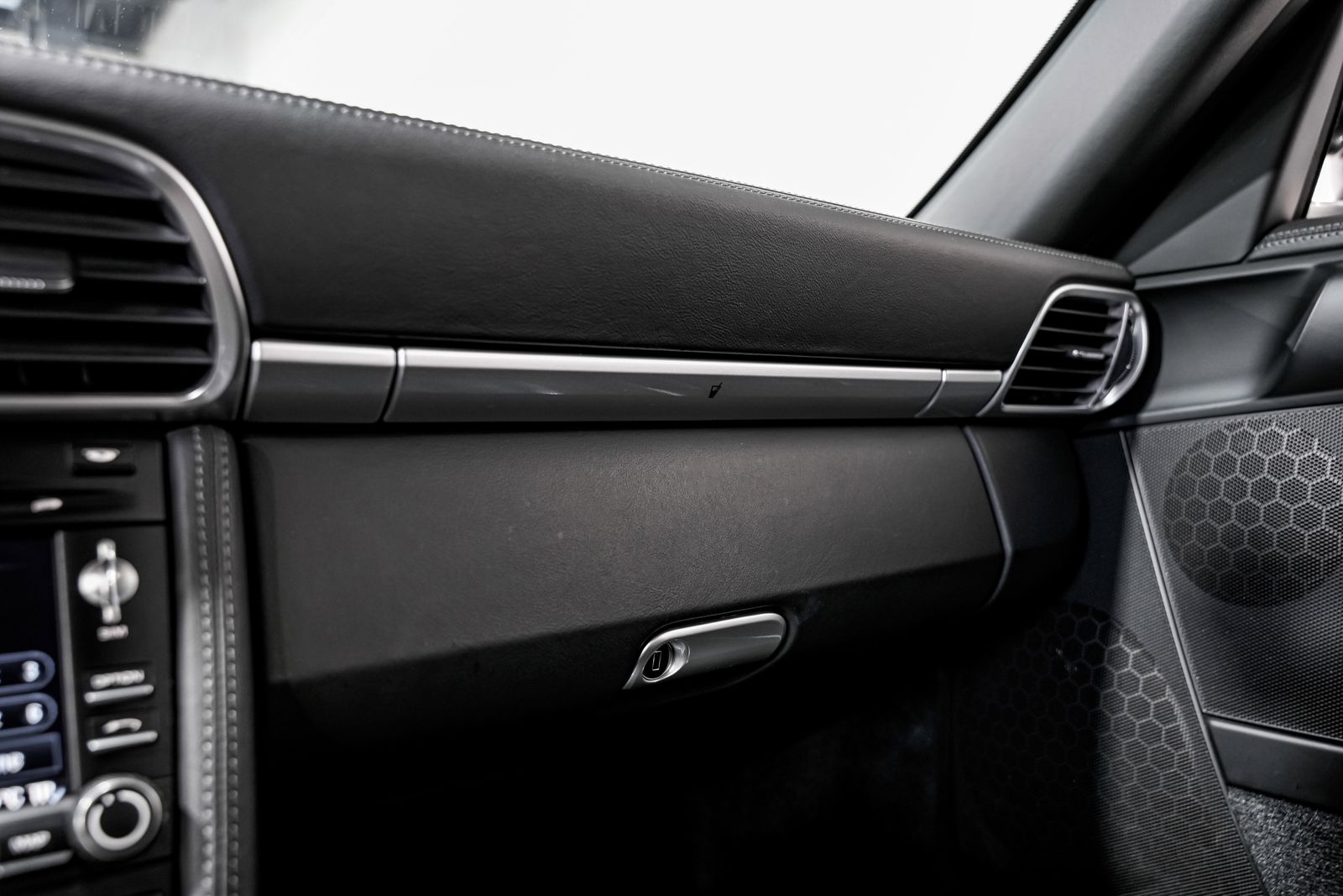 2009 Porsche 911 Carrera 4S — photo 16