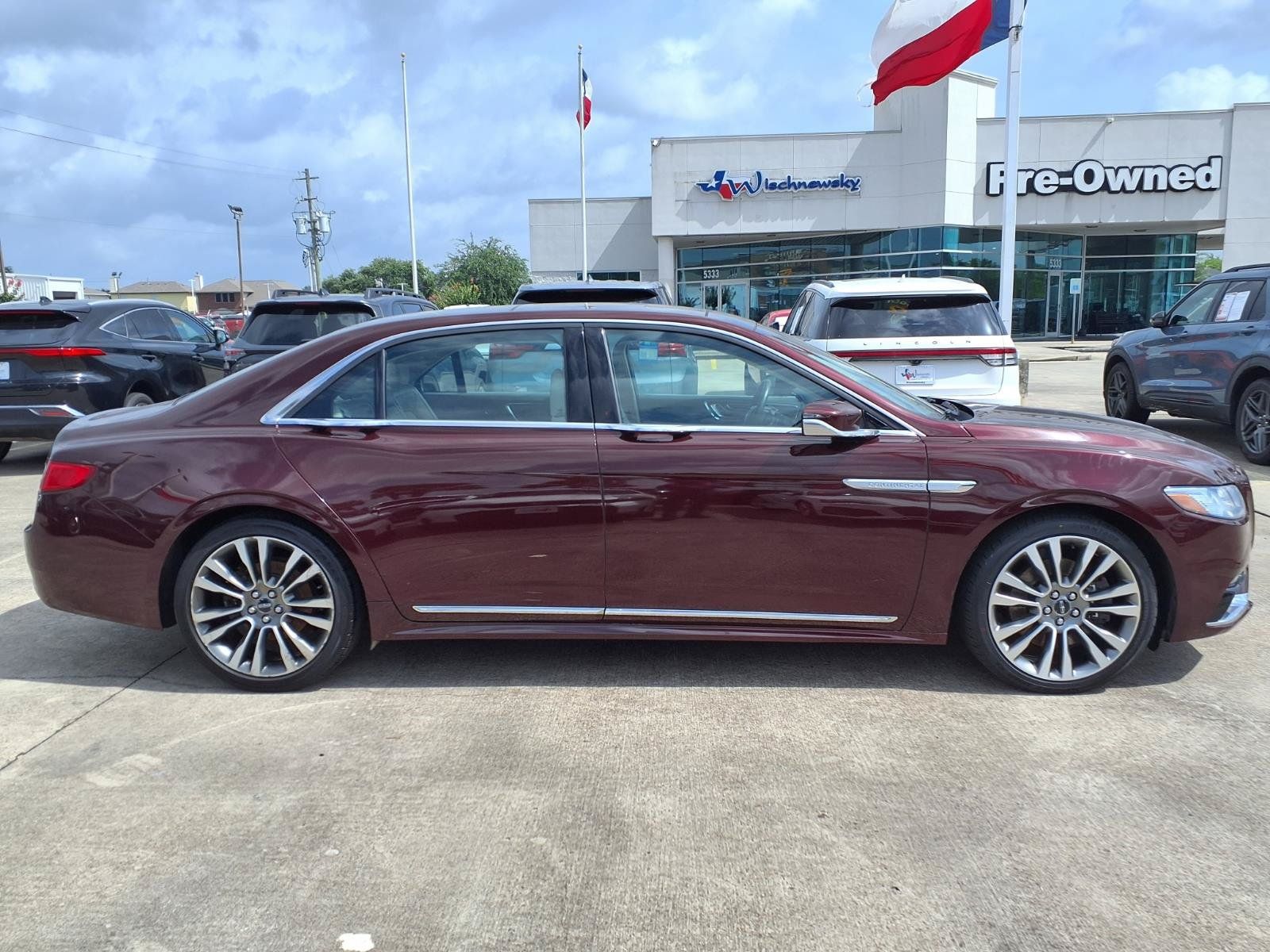 2017 Lincoln Continental Reserve - 3