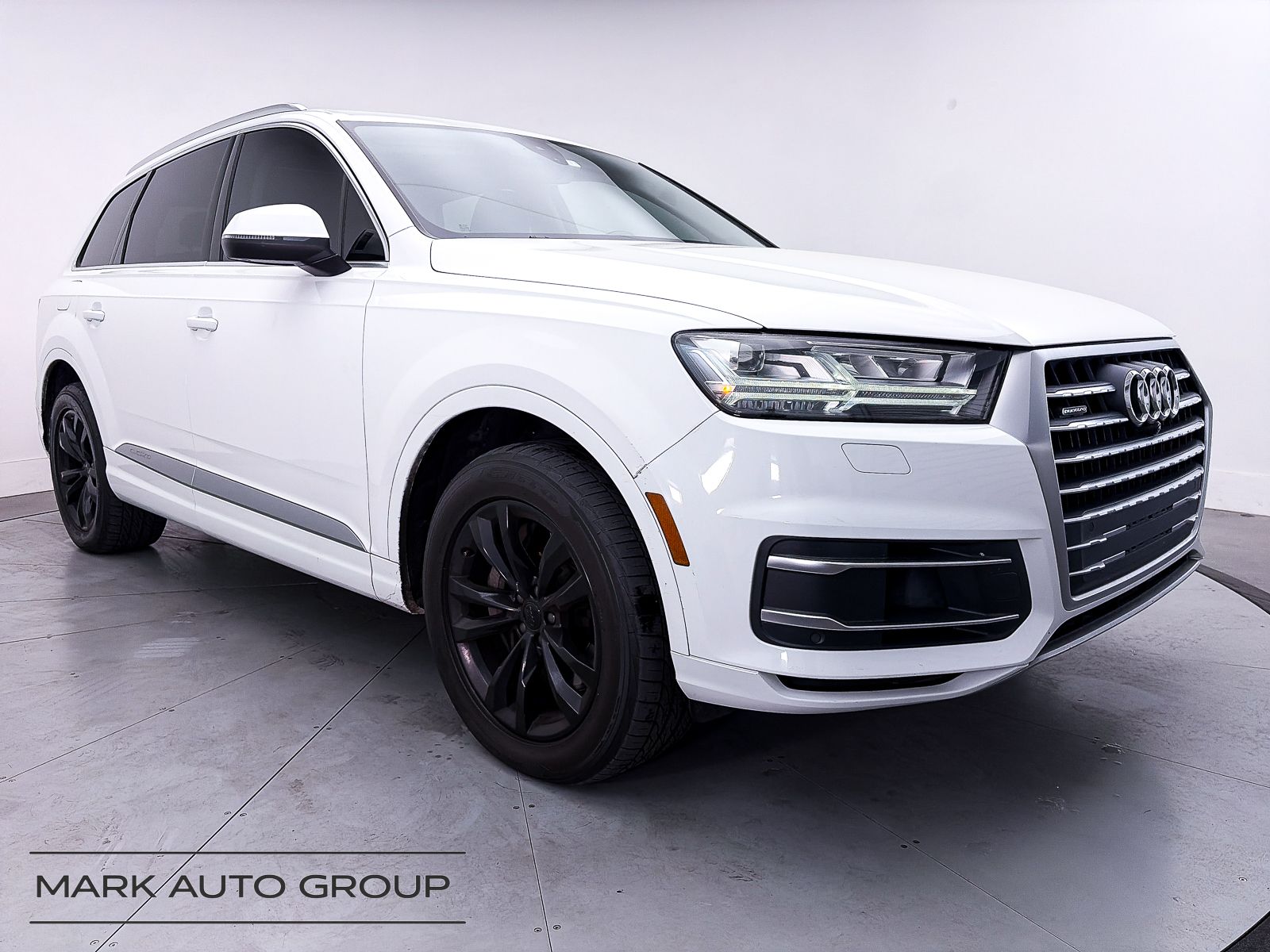 2019 Audi Q7 55 Premium Plus