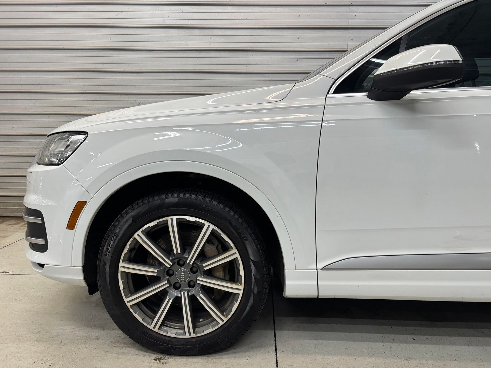 2017 Audi Q7 3.0T quattro Premium Plus - Image 4