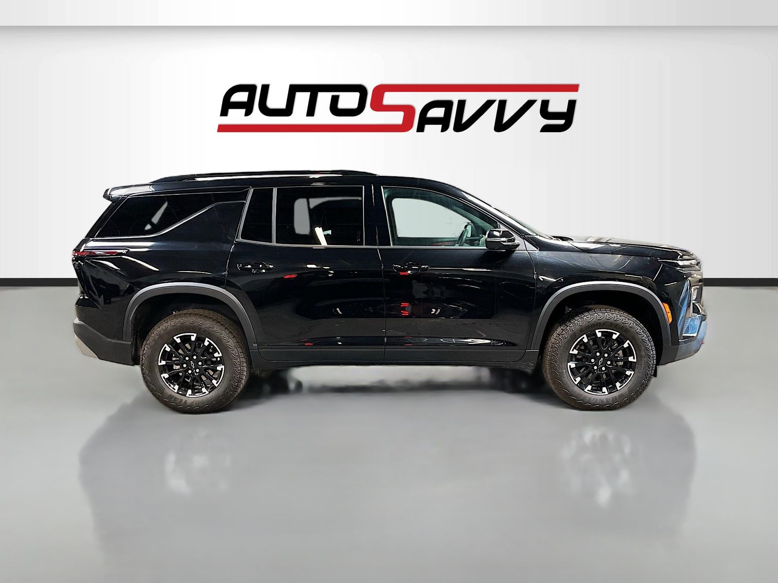 Used 2025 Black Chevrolet Z71 image 8