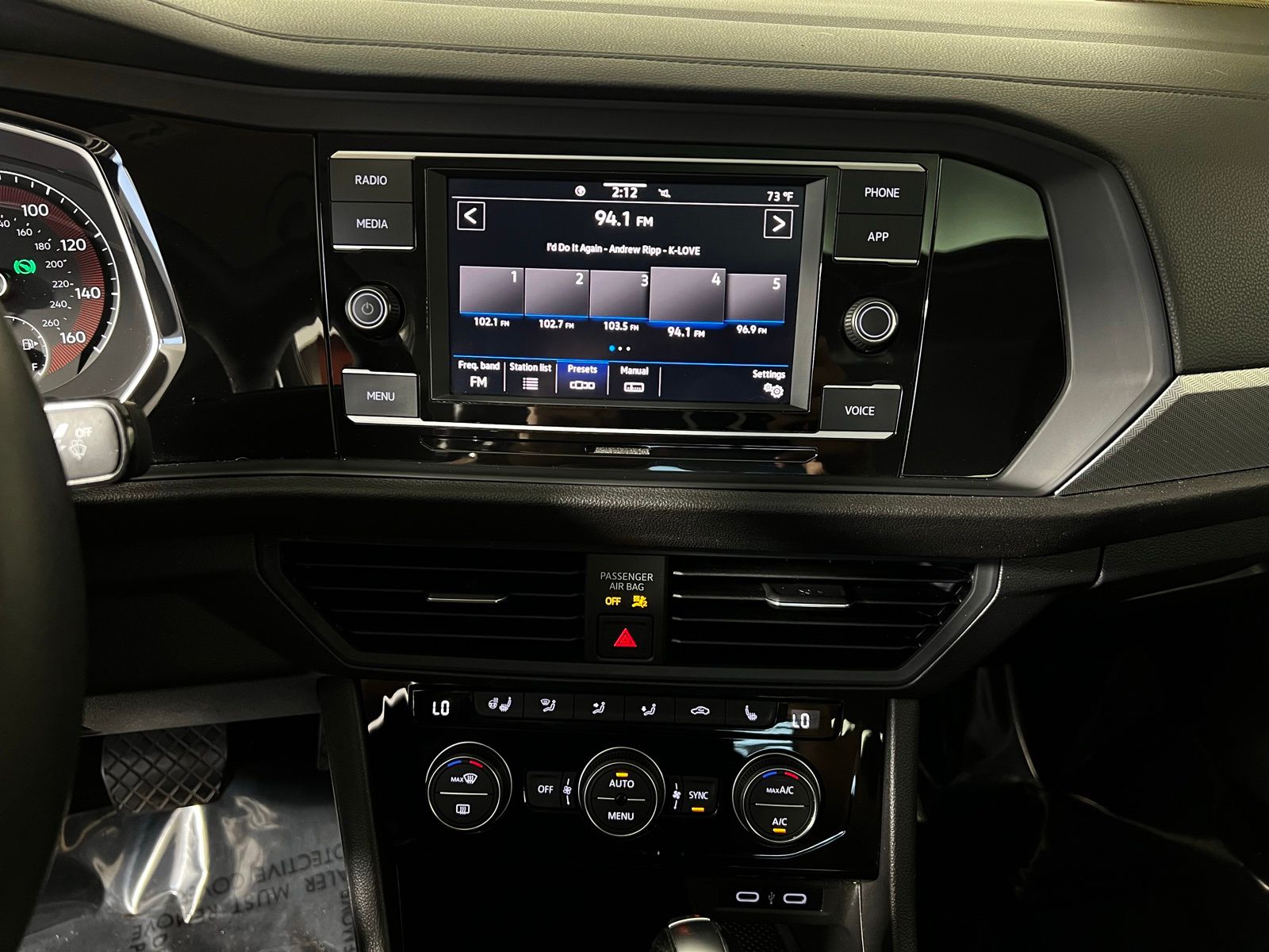Thumbnail: 2021 Volkswagen Jetta - 18