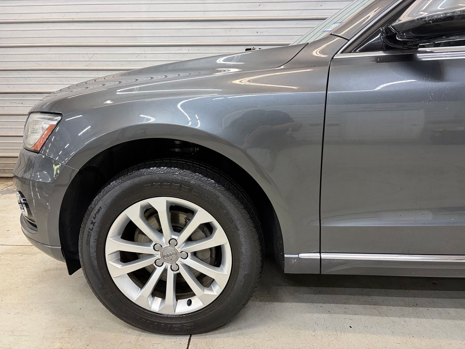 Photo 4 of 2016 Audi Q5 2.0T quattro Premium Plus