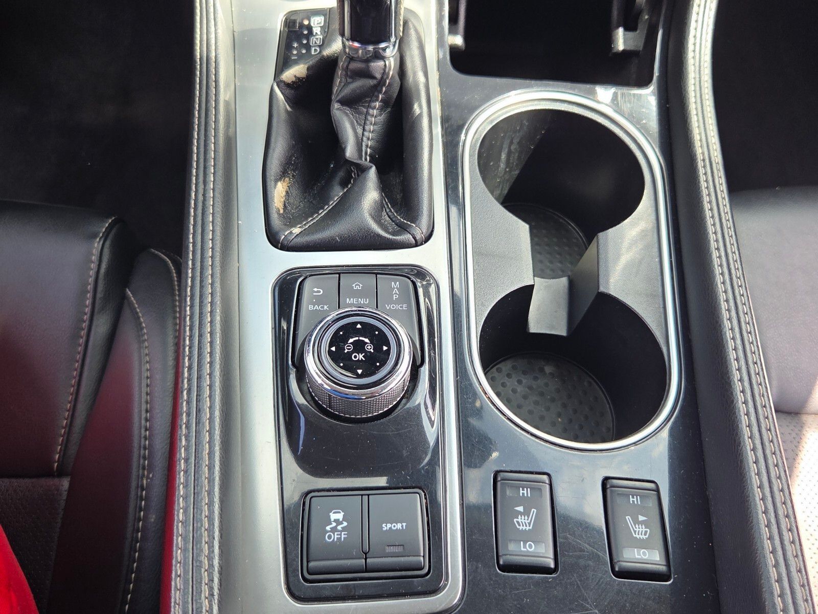 Used 2023 White Nissan SV image 18