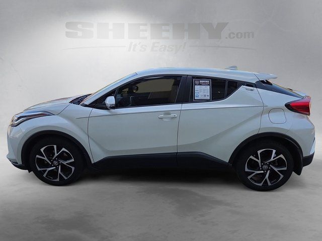 Used 2021 White Toyota XLE image 13