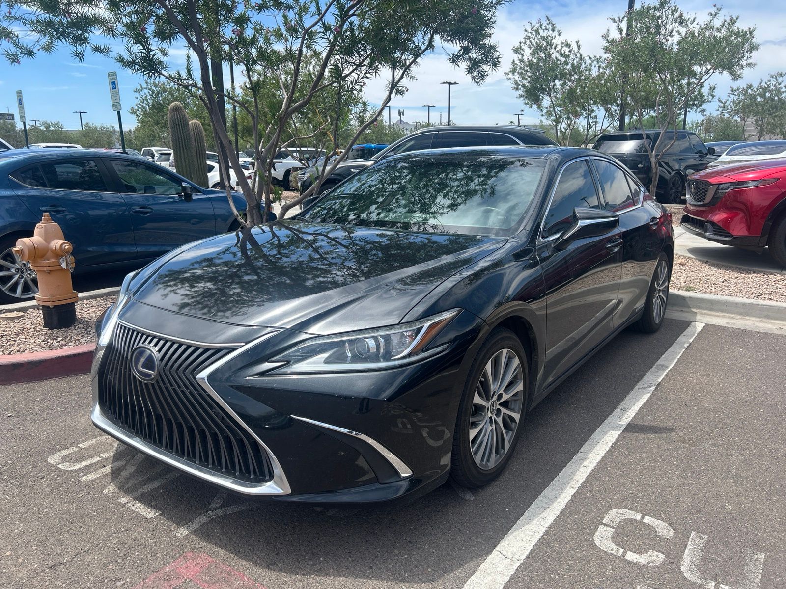 Black (Caviar) 2020 Lexus ES Hybrid Sedan Front-Wheel Drive Continuously Variable Transmission