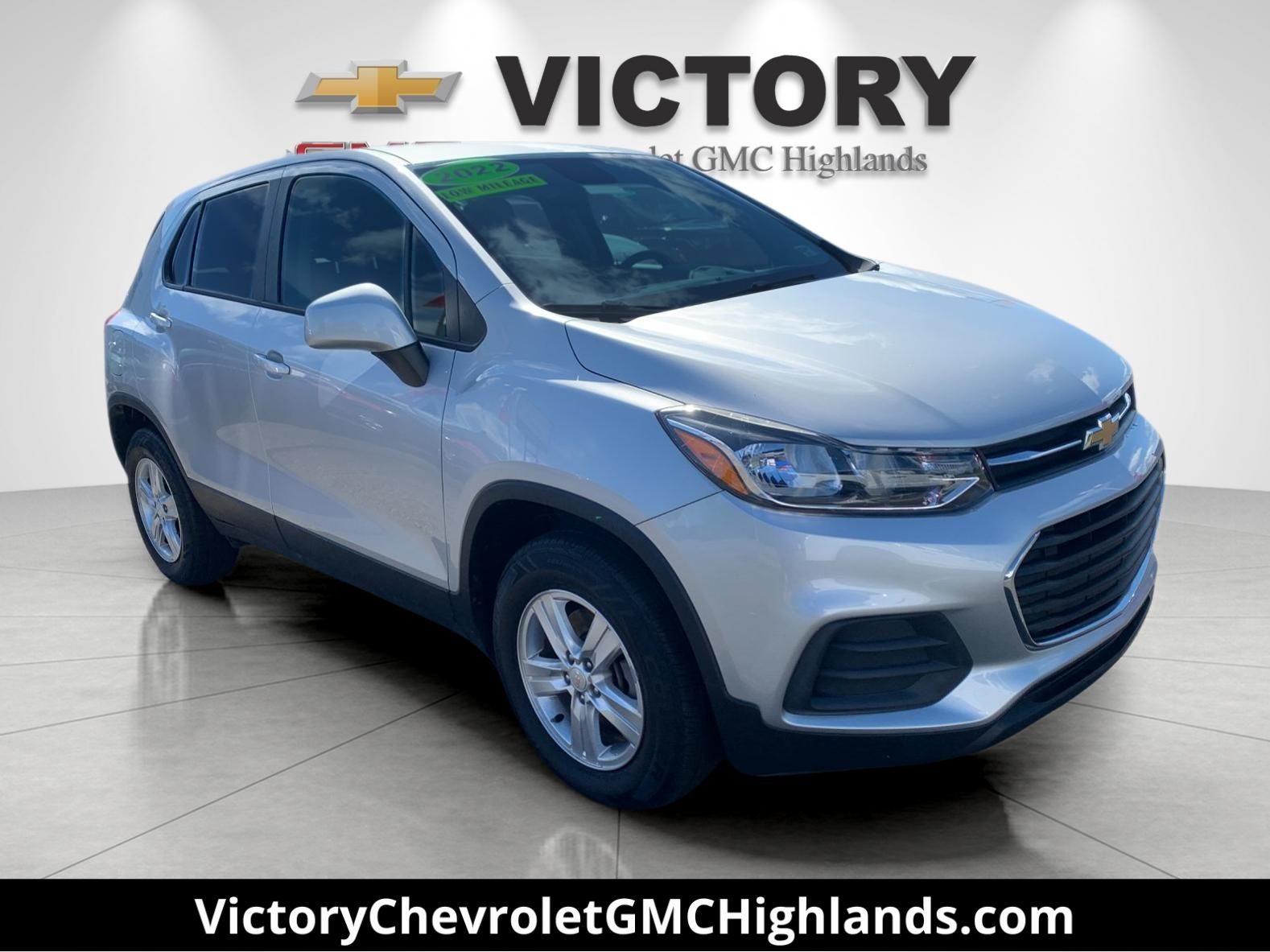 Silver Ice Metallic 2022 Chevrolet Trax SUV / Crossover All-Wheel Drive 6-Speed Automatic