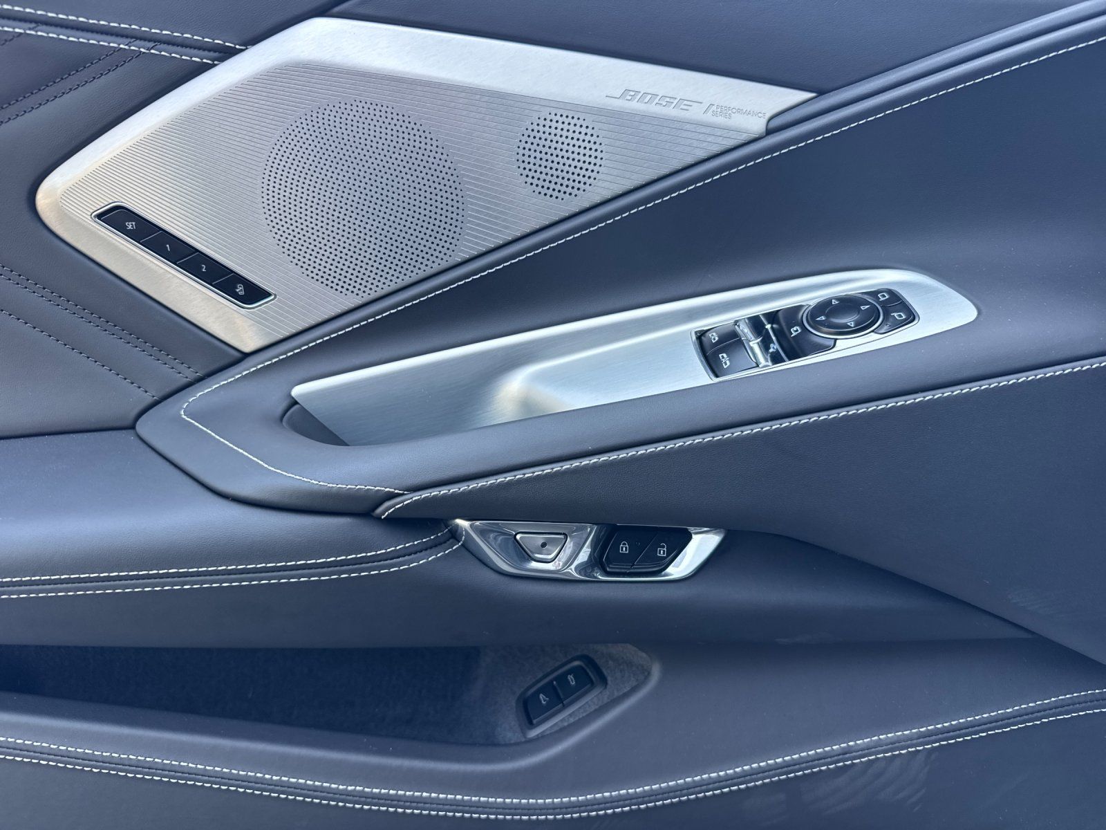 2024 Chevrolet Corvette 3LZ - Photo 12