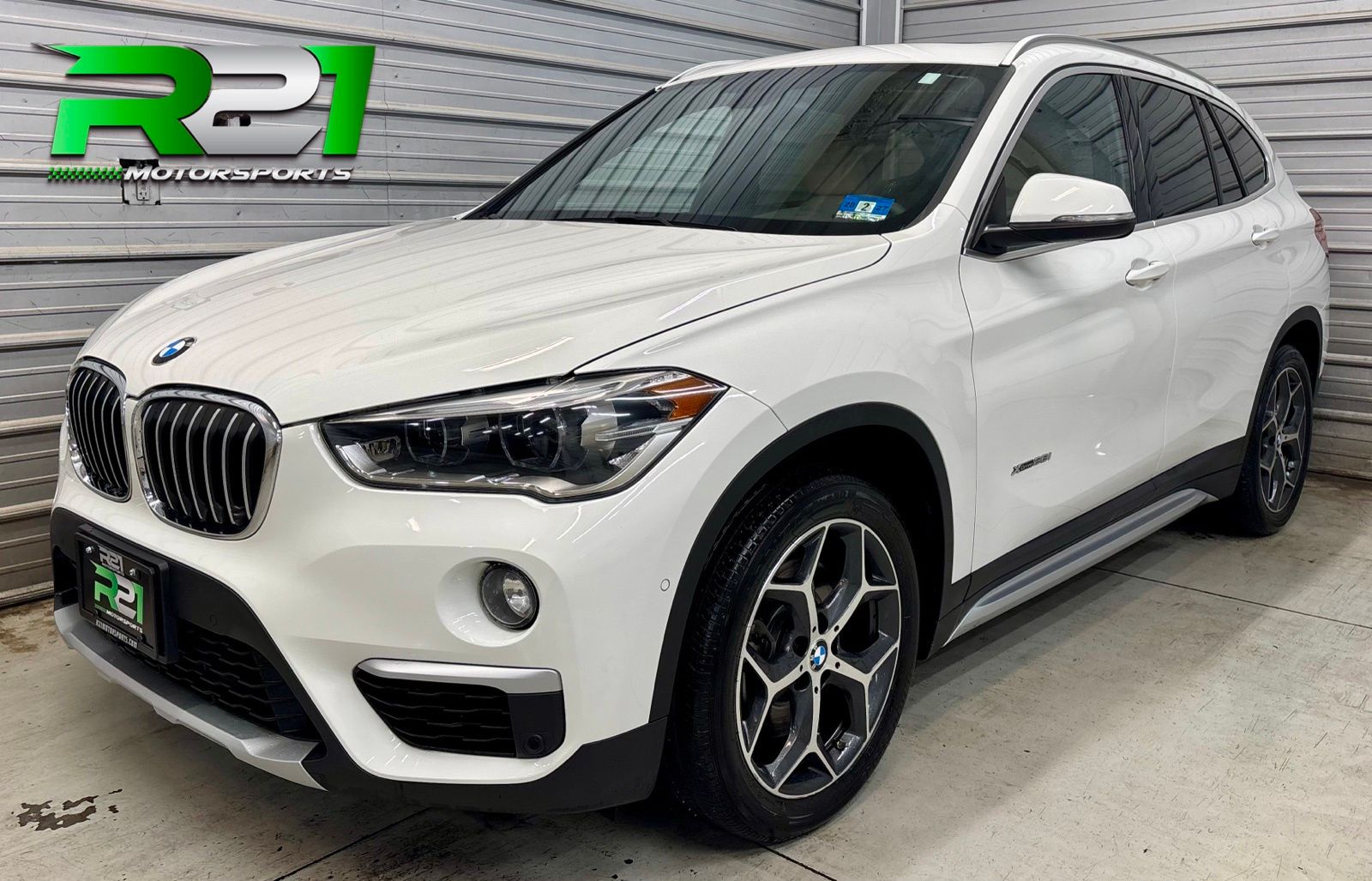 2016 BMW X1 xDrive28i's photo