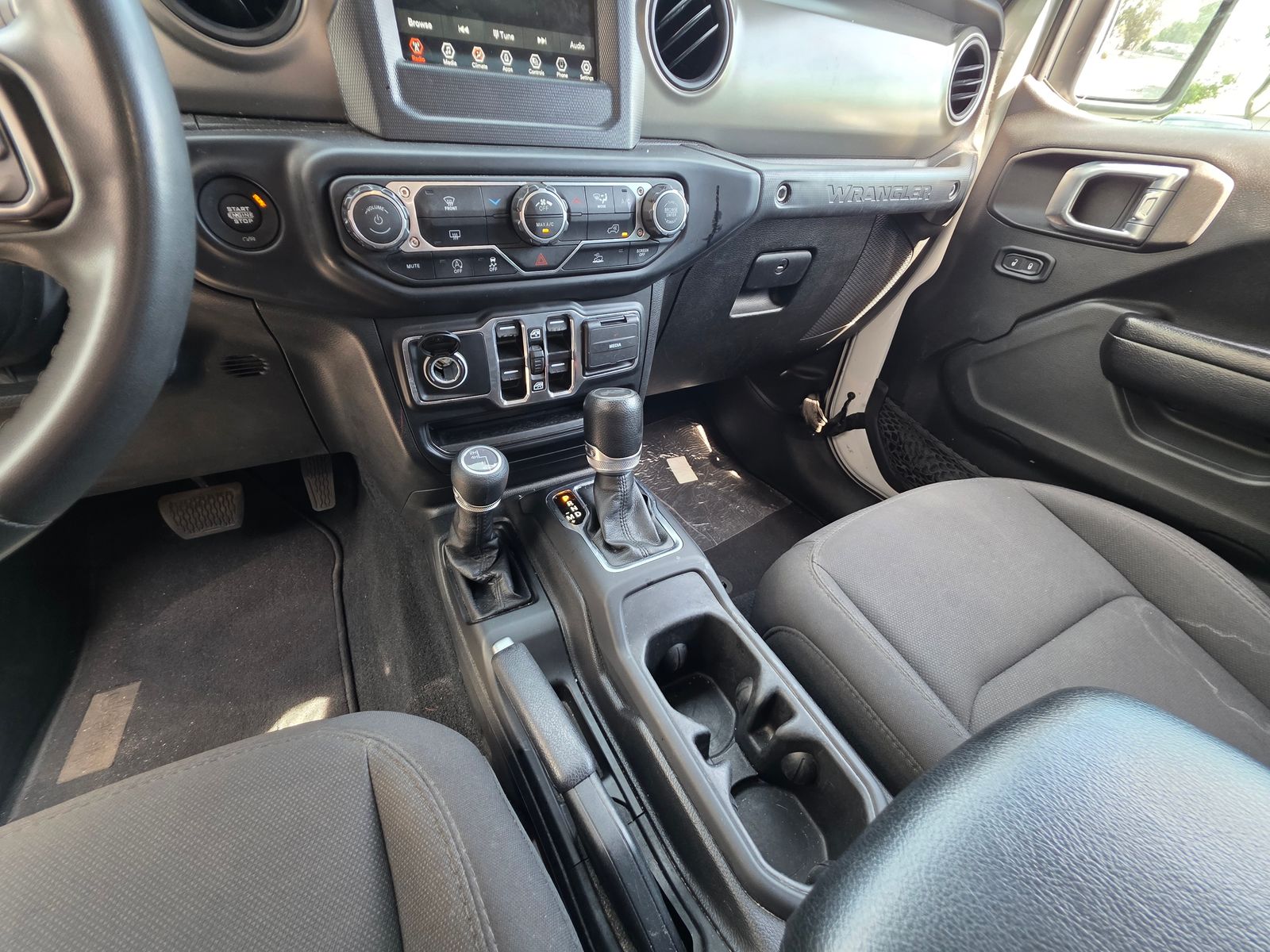 Used 2023 White Jeep Sport S image 26