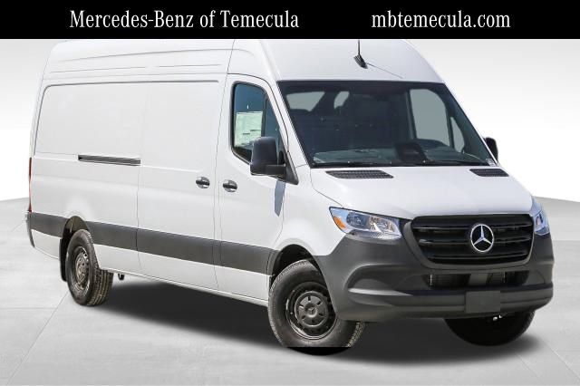 2025 Mercedes-Benz Sprinter 2500 Cargo 170 WB