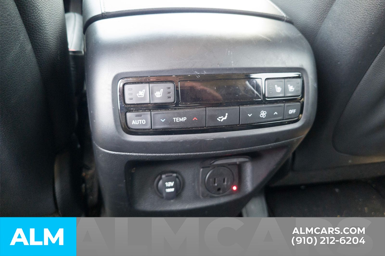 Used 2023 Graphite Hyundai Limited image 26