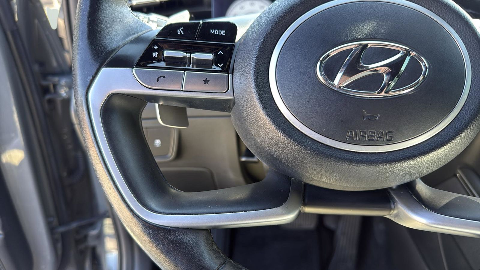 Used Car 2022 Hyundai Santa Cruz  Limited For Sale Under $25,000 In Austin, Texas