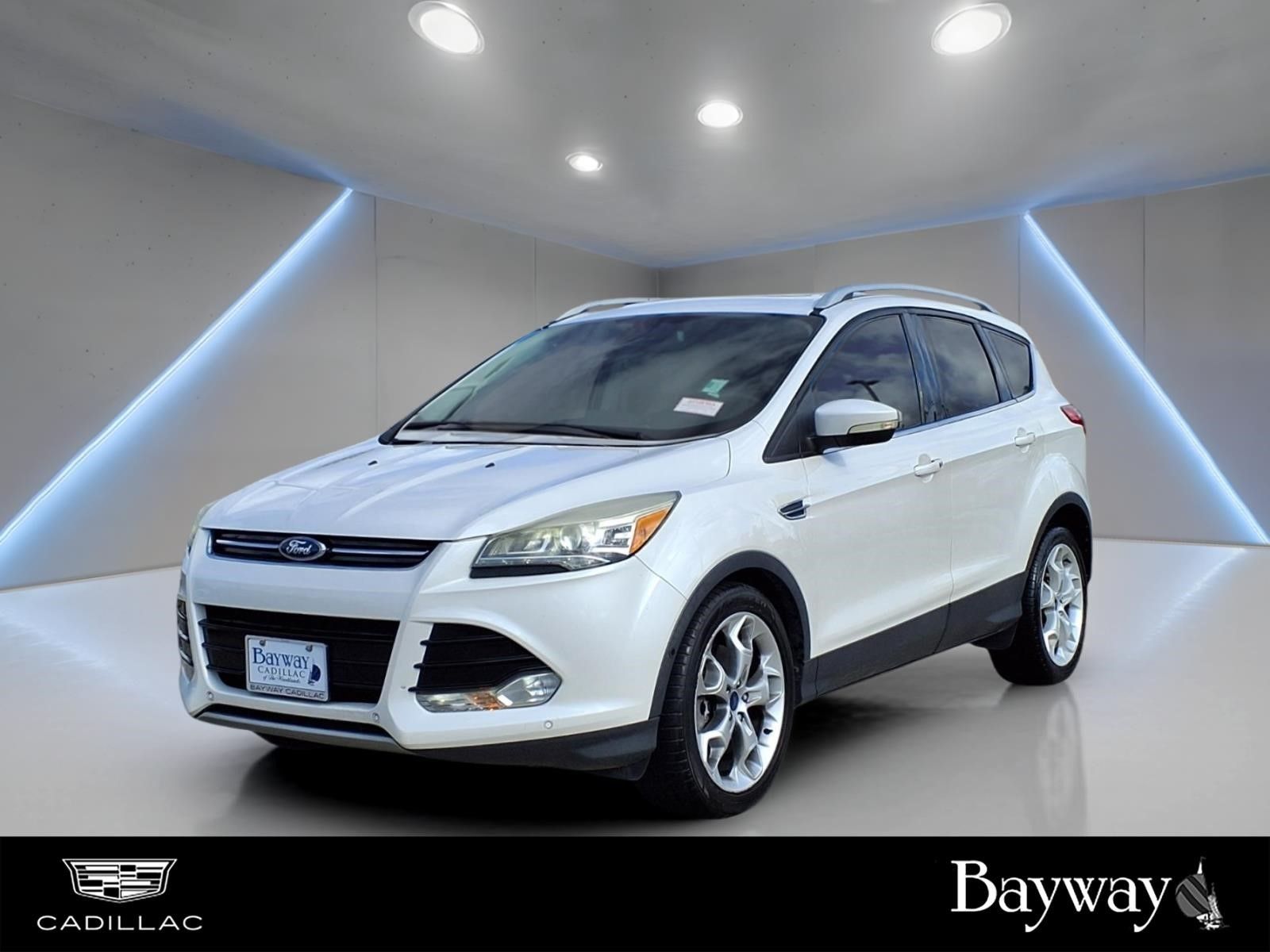 White Platinum Clearcoat Metallic 2015 Ford Escape SUV / Crossover Front-Wheel Drive 6-Speed Automatic