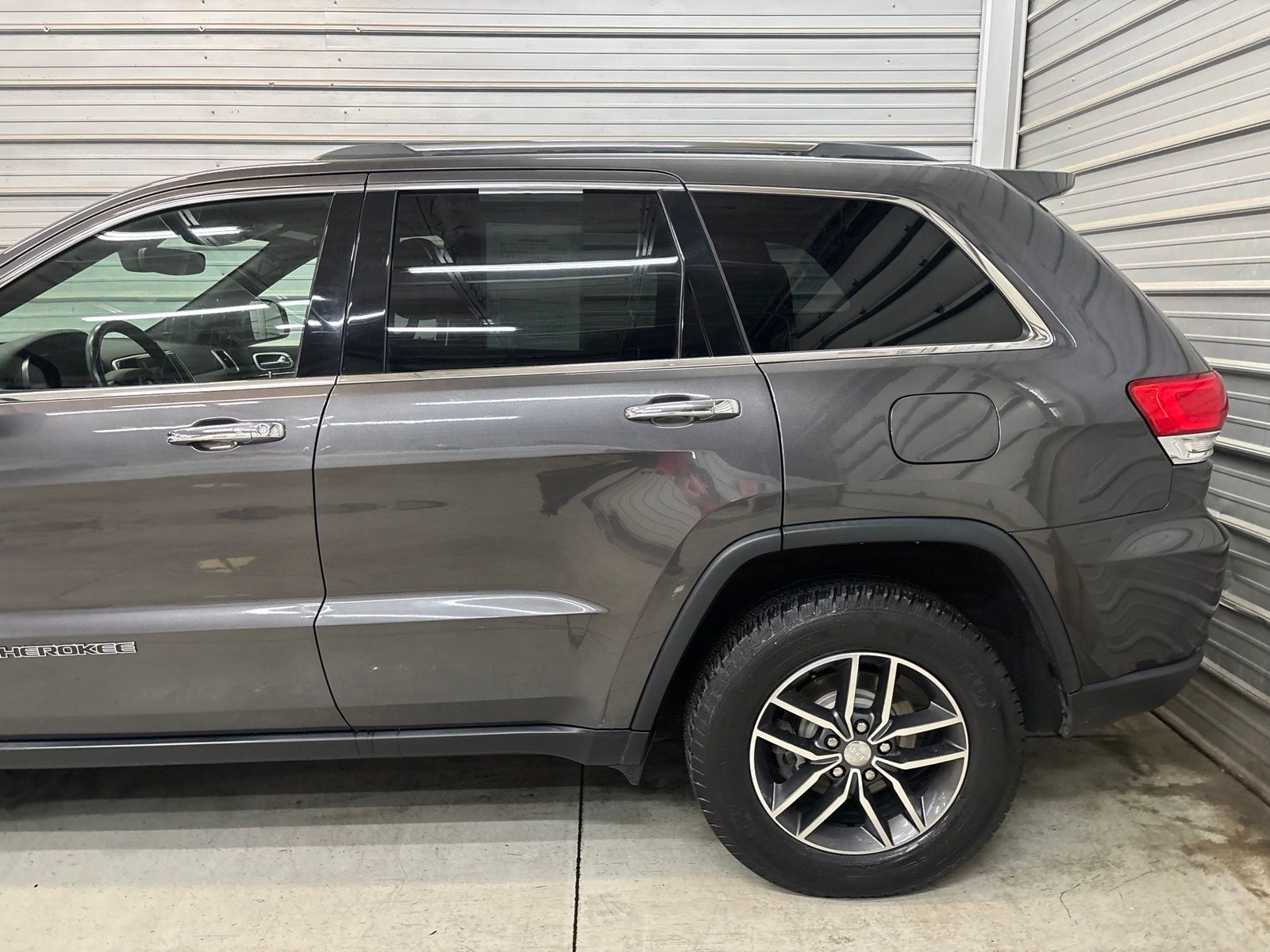 2018 Jeep Grand Cherokee Limited - Image 5