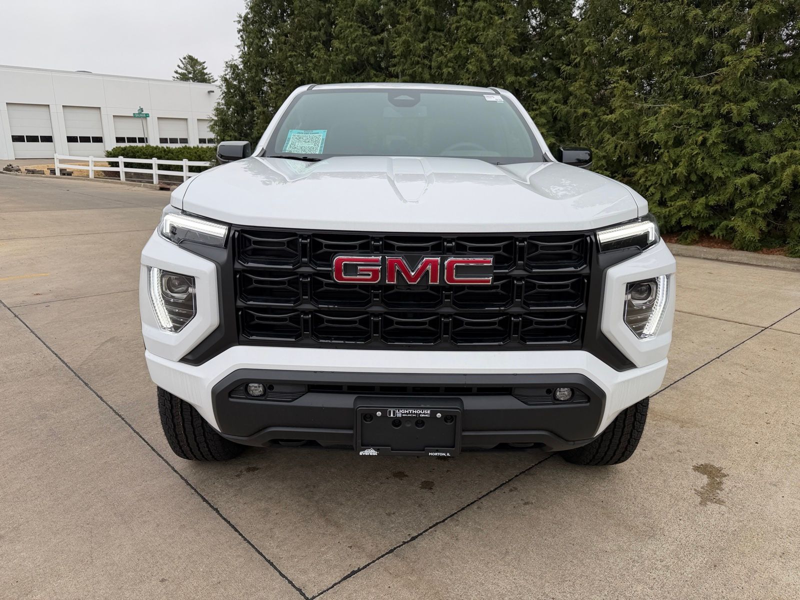 View vehicle photo 6
