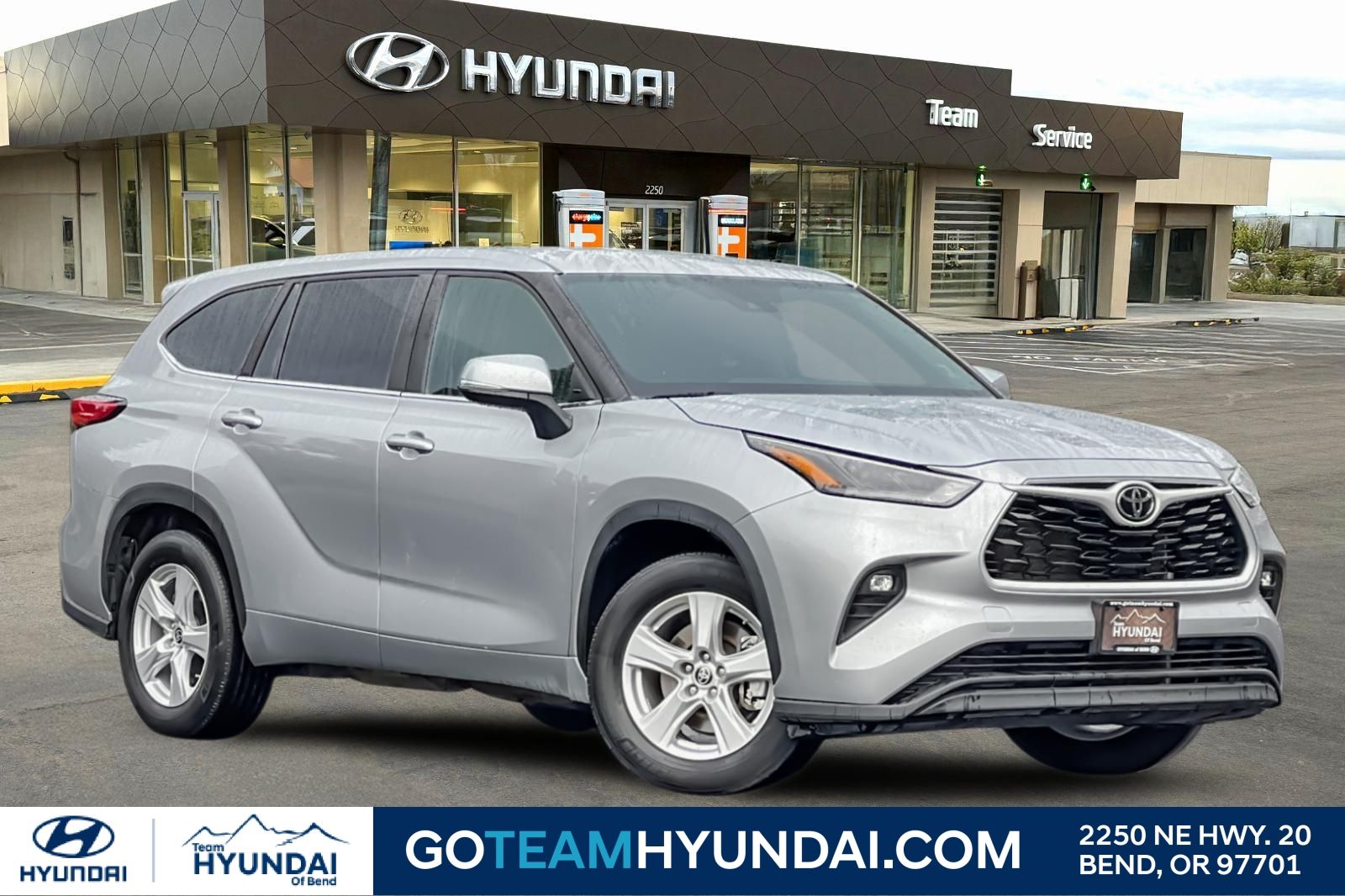 2023 Toyota Highlander L FWD