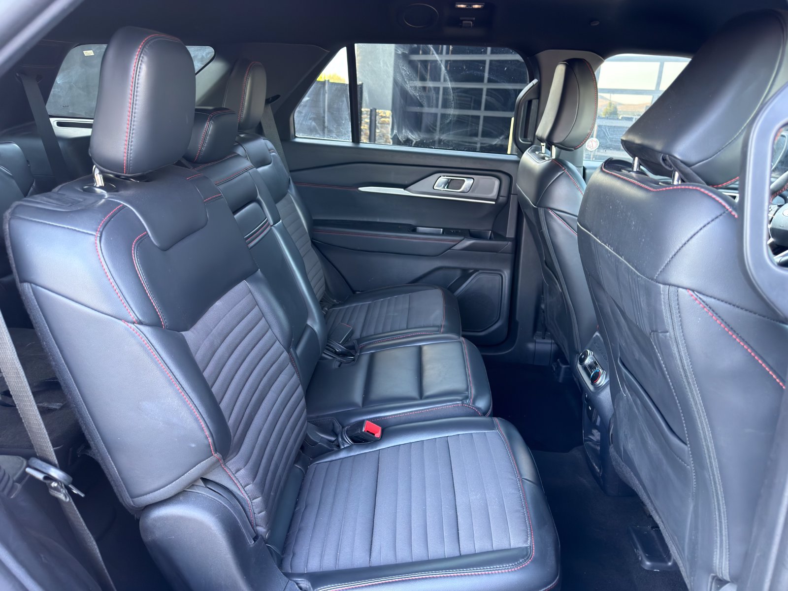Used 2025 Ford Explorer SUV