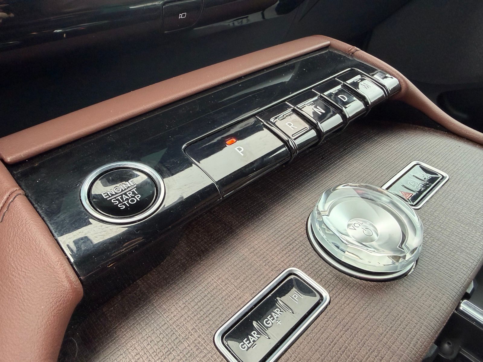 2025 Lincoln Navigator image 25