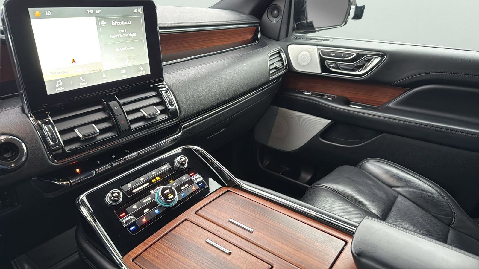 Used Car 2018 Lincoln Navigator L  L Reserve For Sale Under $40,000 In Austin, Texas