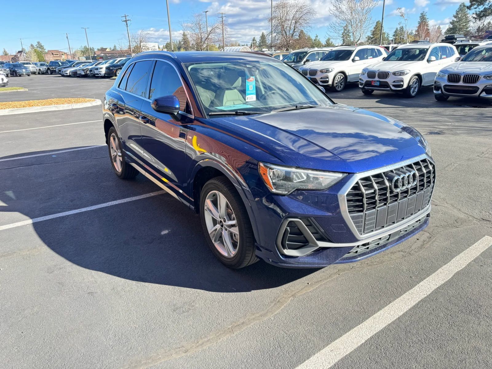 View vehicle photo 7