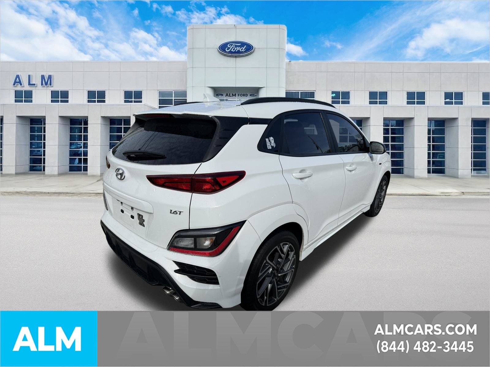 View vehicle photo 6