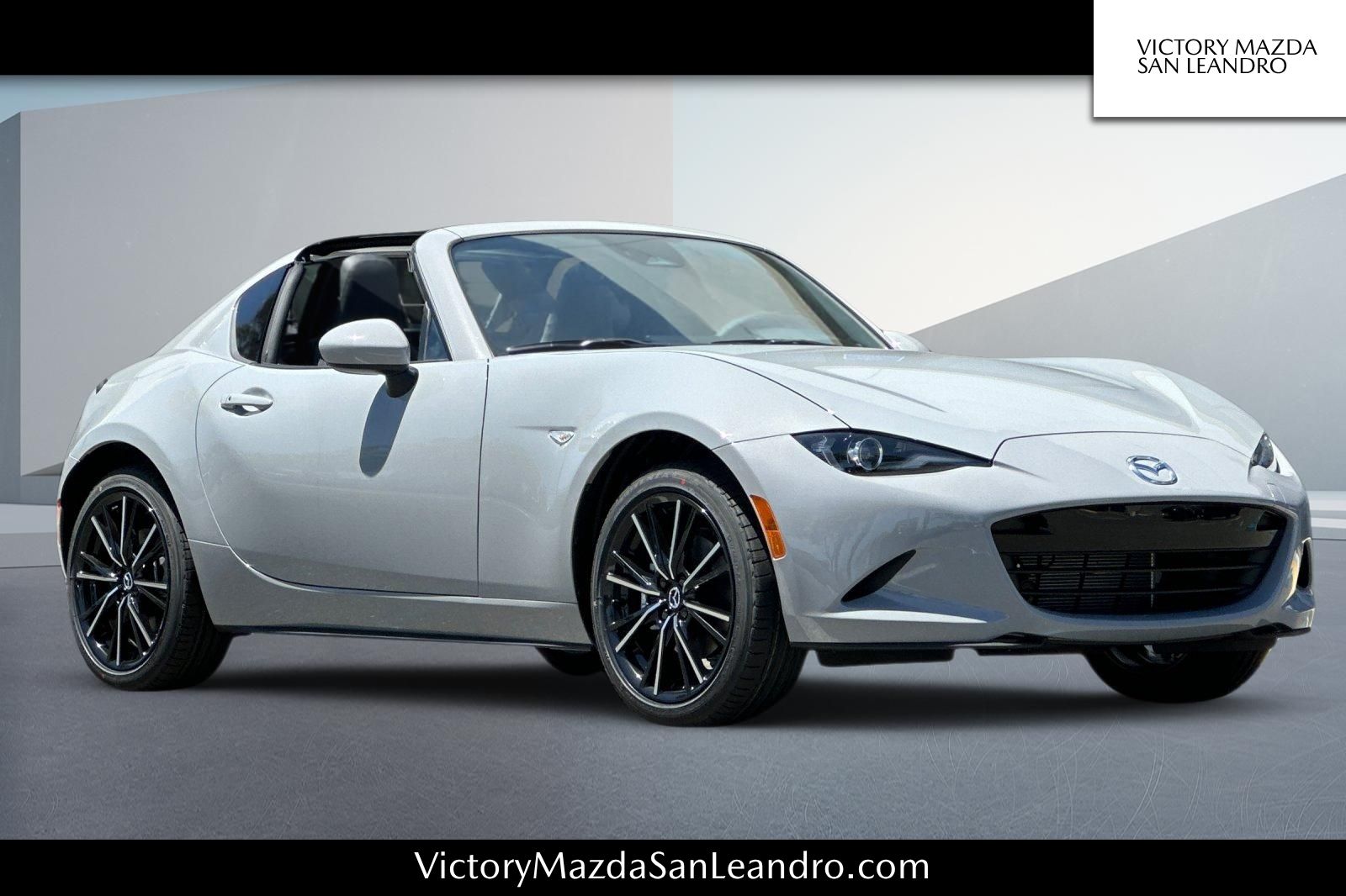 Gray Metallic 2026 Mazda MX-5 Miata Convertible Rear-Wheel Drive 6-Speed Manual