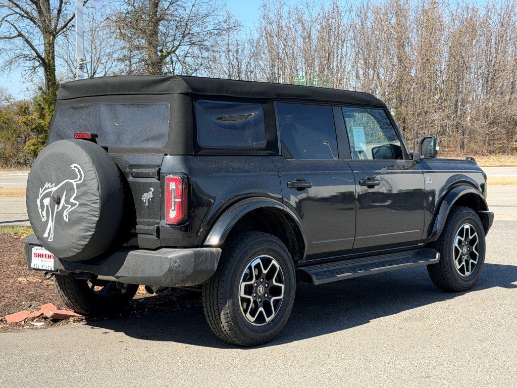New 2025 Black Ford Outer Banks image 3