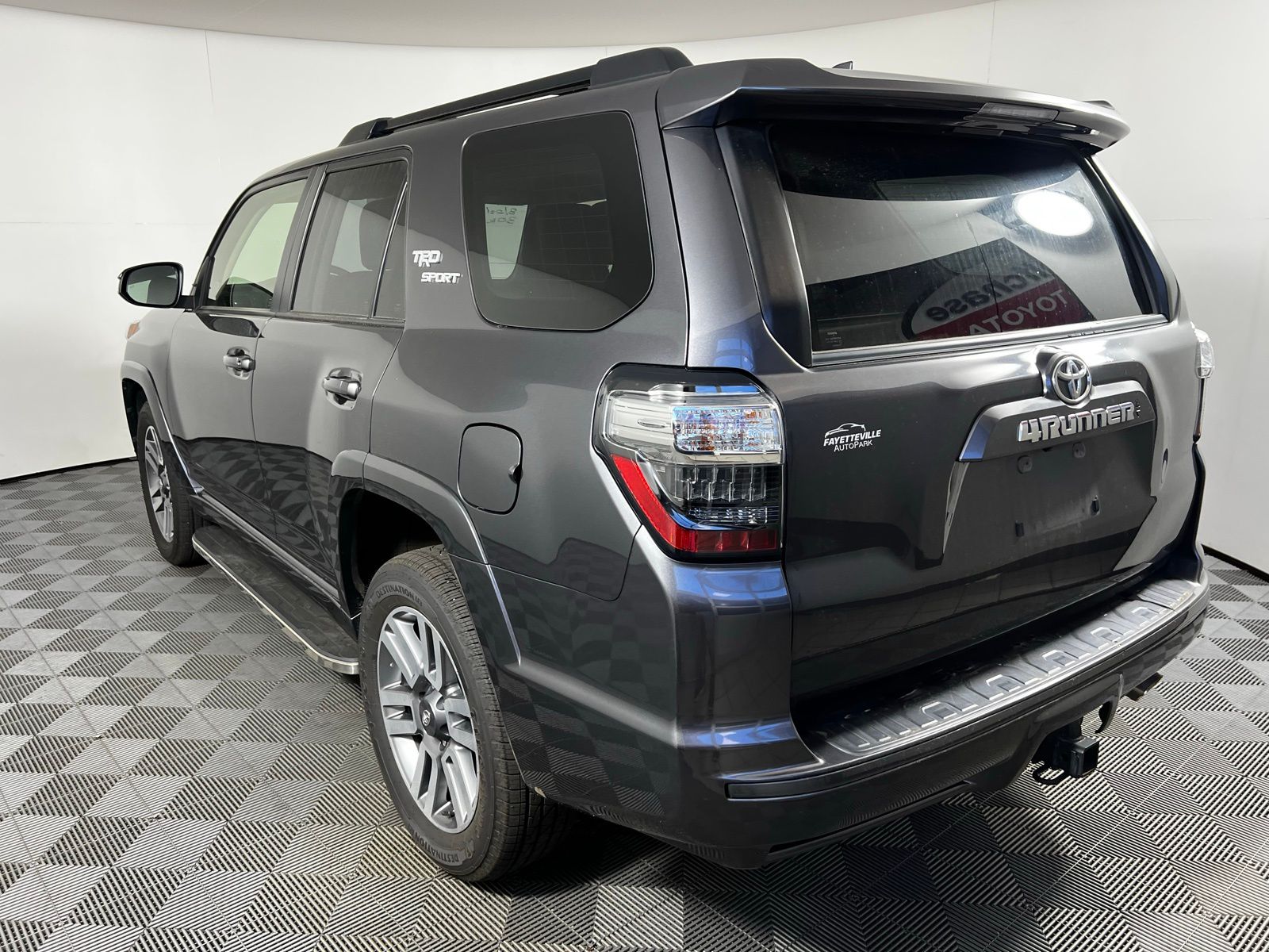 Thumbnail: 2023 Toyota 4Runner - 7
