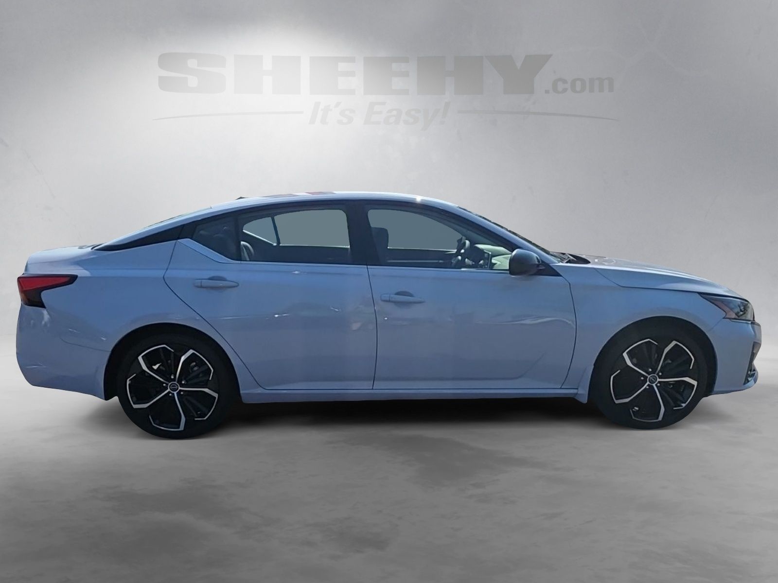 Used 2025 Gray Nissan 2.5 SR image 10