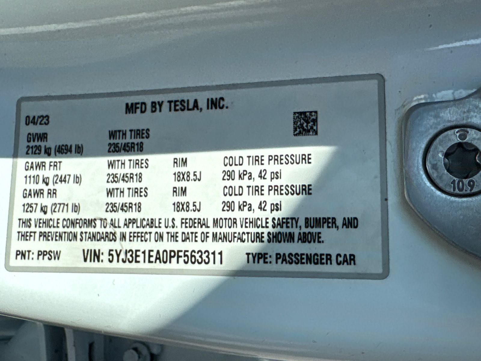 Used 2023 Pearl White Multi-Coat Tesla Base image 31