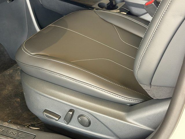New 2026 Star White Metallic Tri-coat Ford Select image 20
