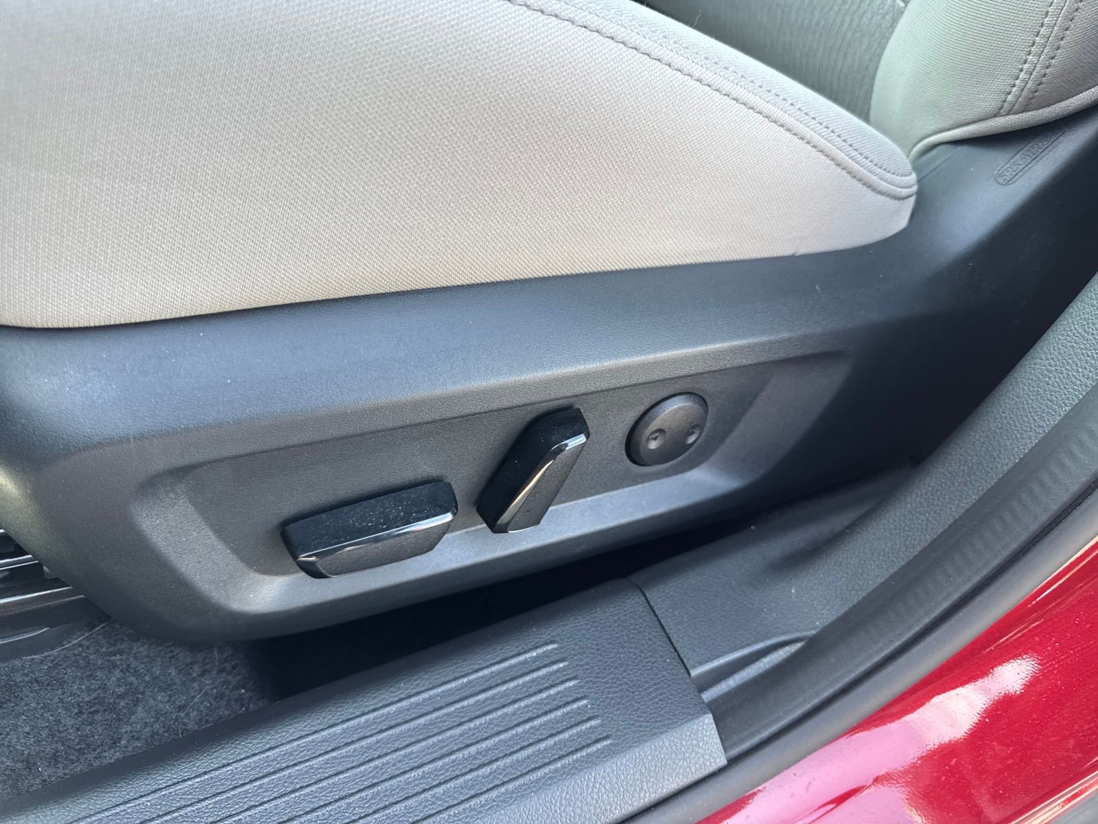 Used 2025 Nissan Rogue SV 4D Sport Utility