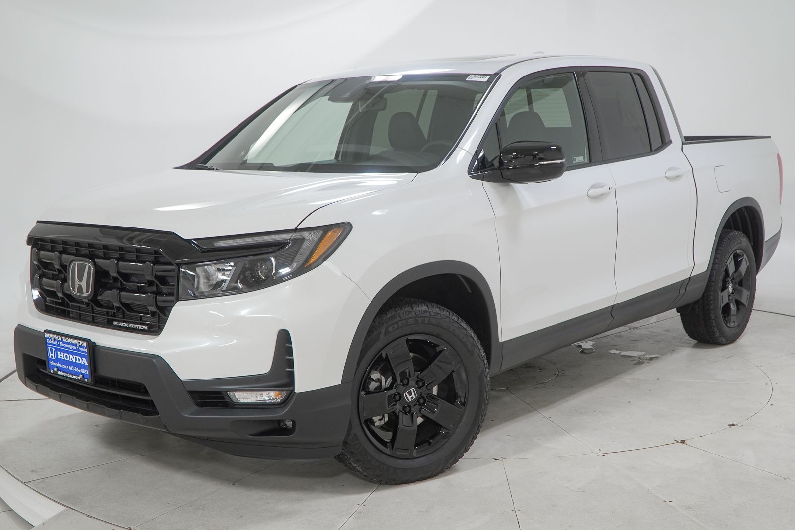 Platinum White Pearl 2026 Honda Ridgeline Pickup Truck All-Wheel Drive 9-Speed Automatic