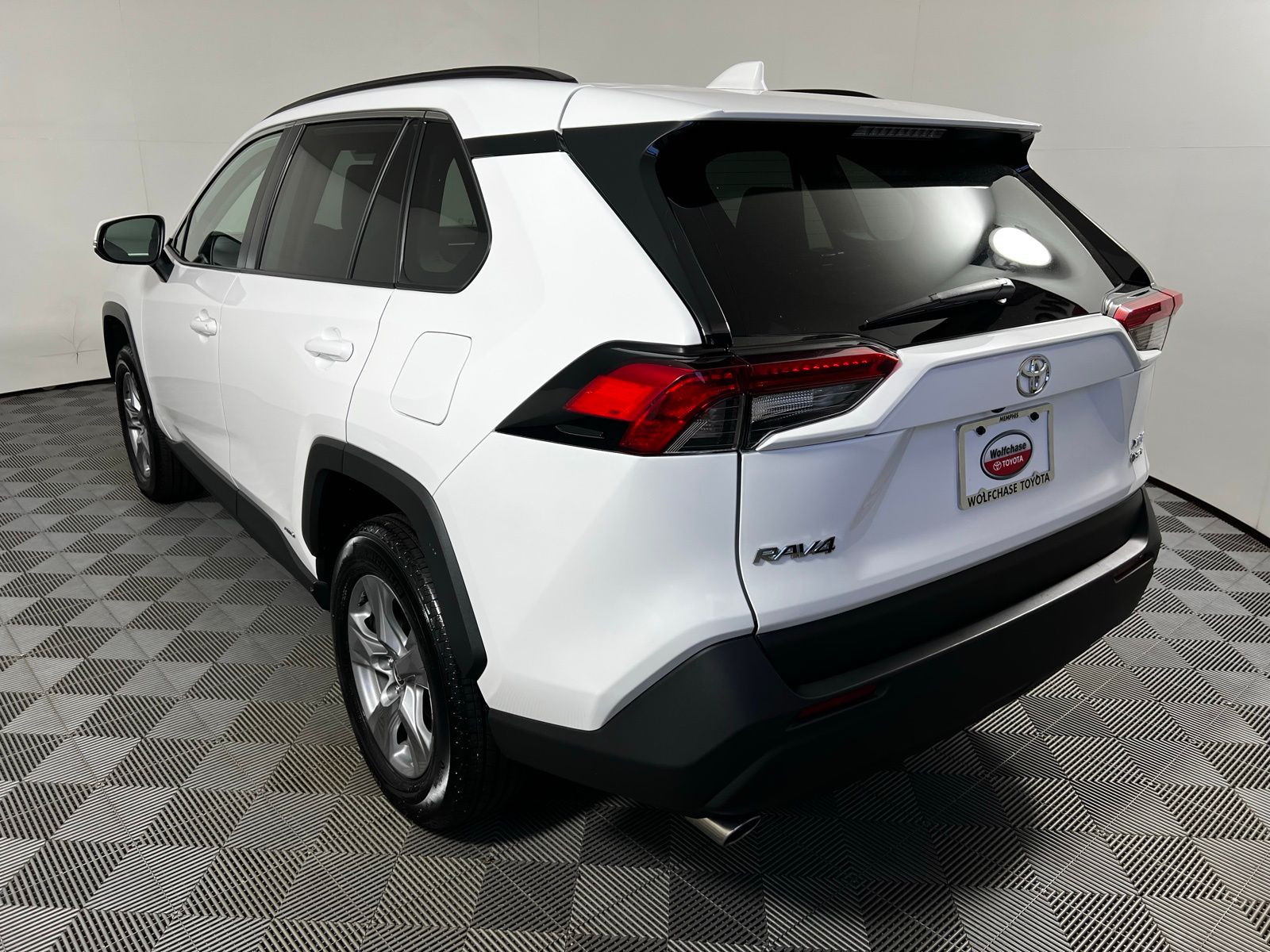 Thumbnail: 2025 Toyota RAV4 - 7