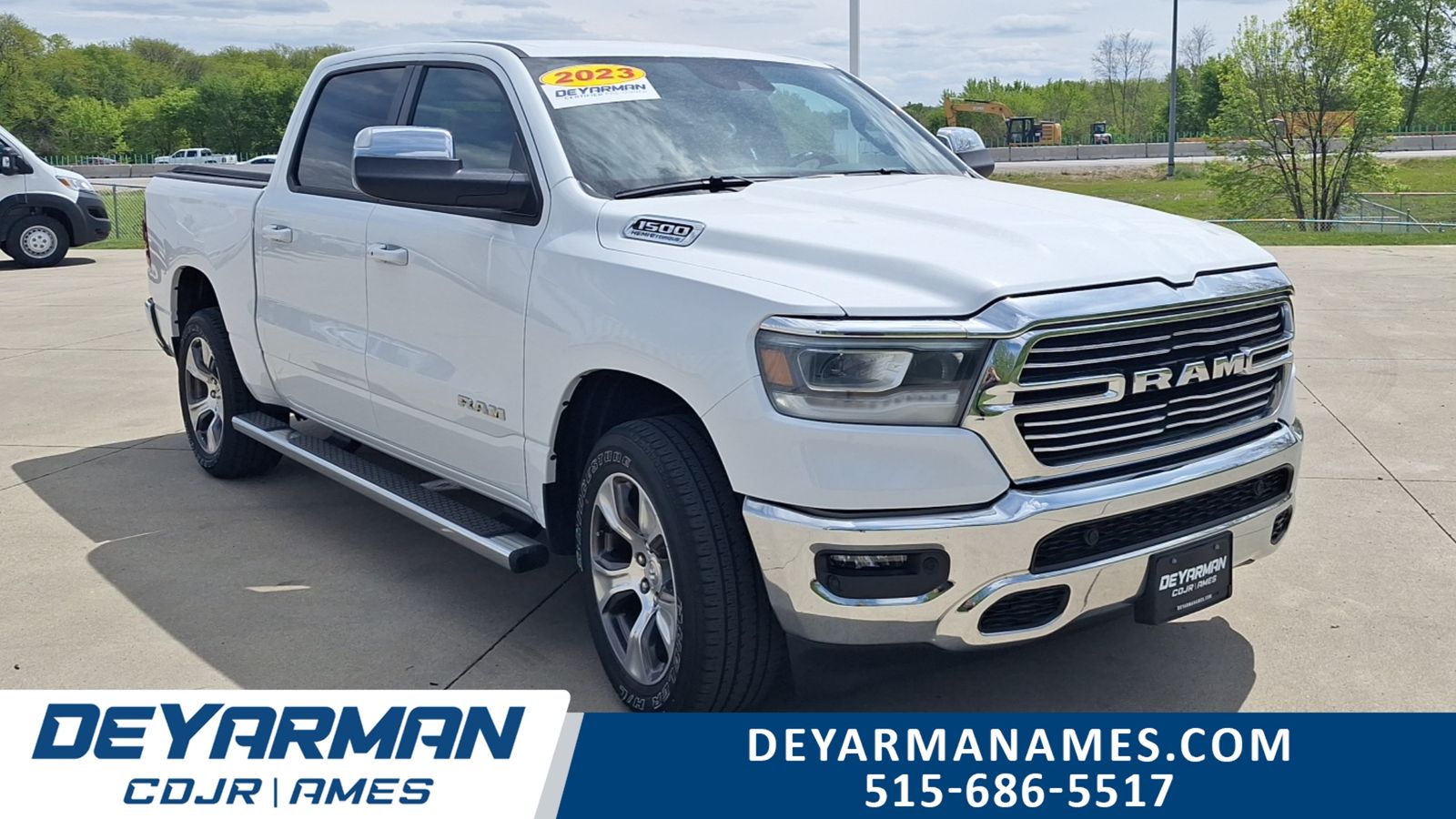 2023 RAM 1500 Laramie Crew Cab 4WD