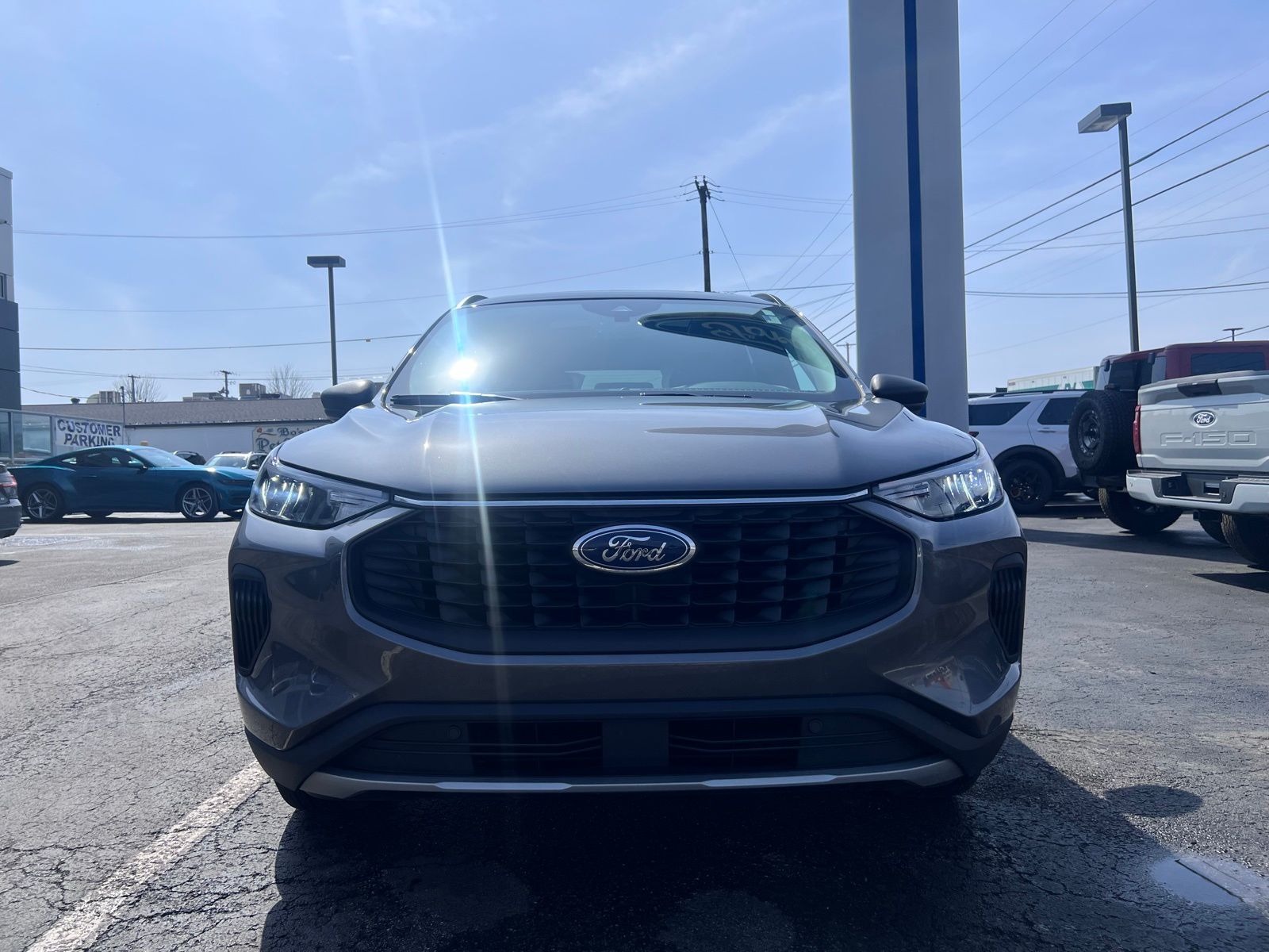 View vehicle photo 5