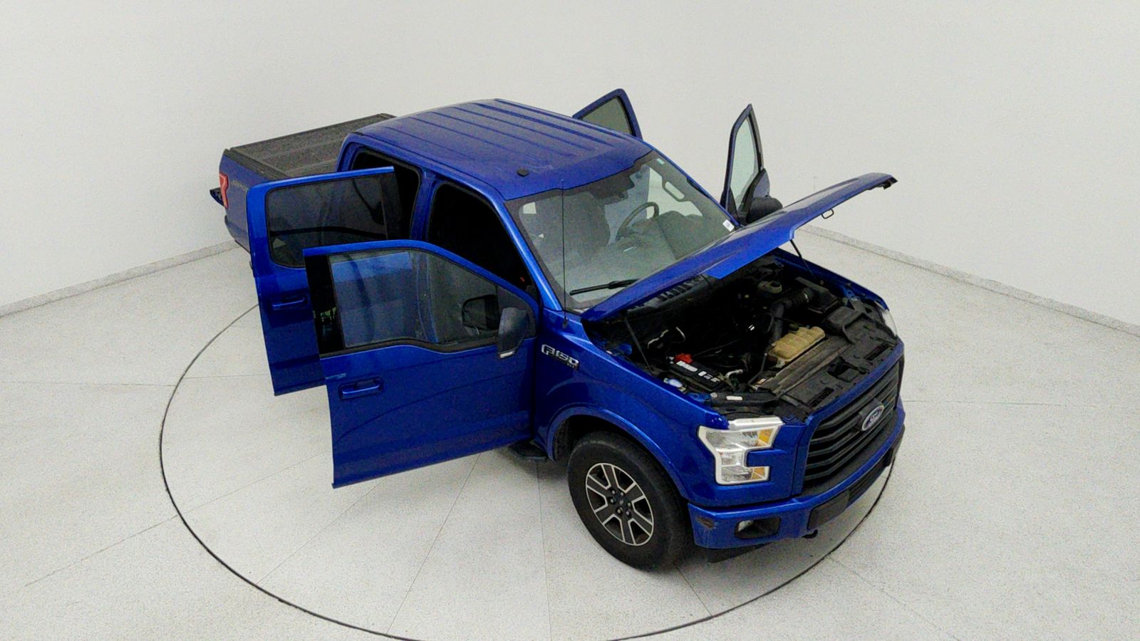 Used 2017 Lightning Blue Ford XLT image 27
