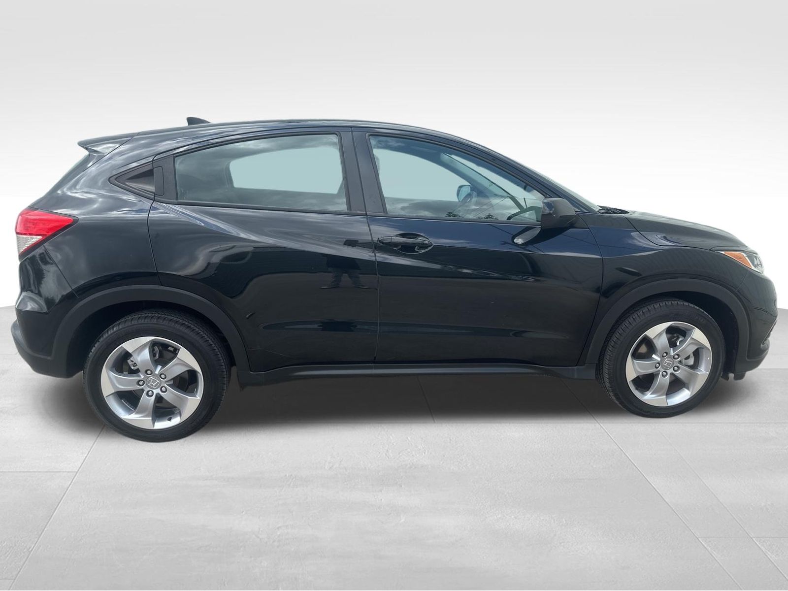 Used Car 2022 Honda Hr-v  Lx For Sale Under $20,000 In Austin, Texas