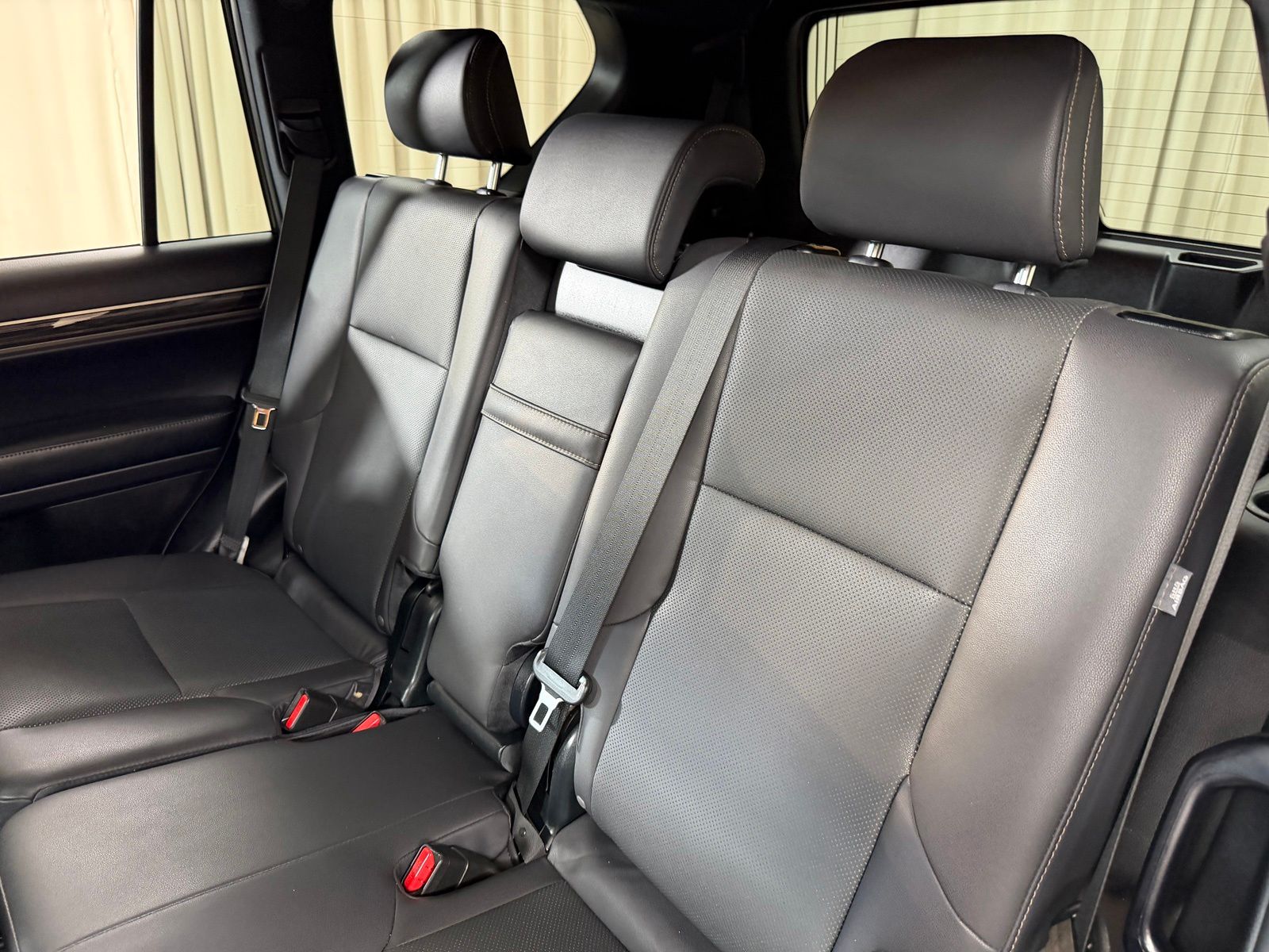 Used 2021  Lexus 460 image 39