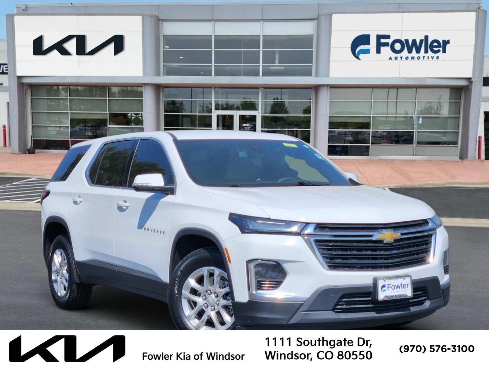 Summit White 2022 Chevrolet Traverse SUV / Crossover Front-Wheel Drive 9-Speed Automatic