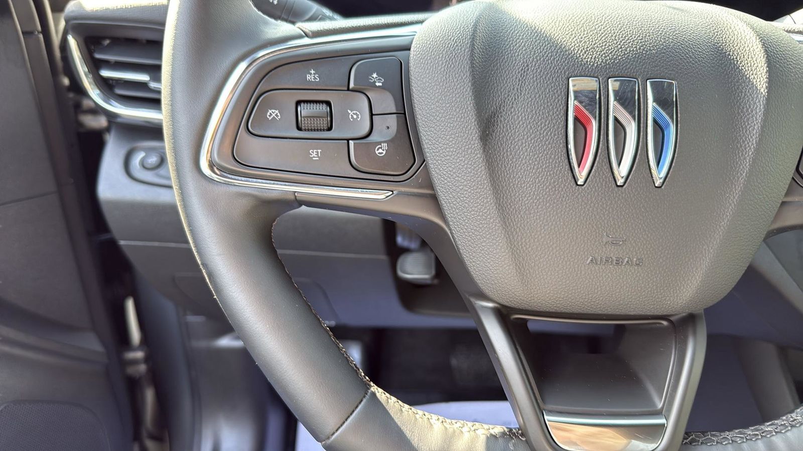 Used Car 2025 Buick Envista  Preferred For Sale Under $25,000 In Austin, Texas